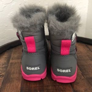Sorel Whitney 2strap toddler snowboots